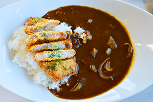 大人気！カツカレー